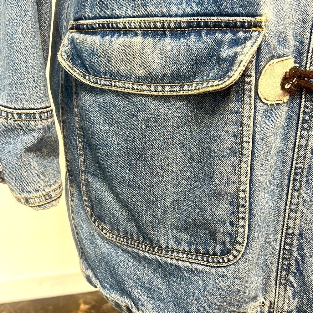 Liz Claiborne vintage denim jacket - Picture 4 of 11
